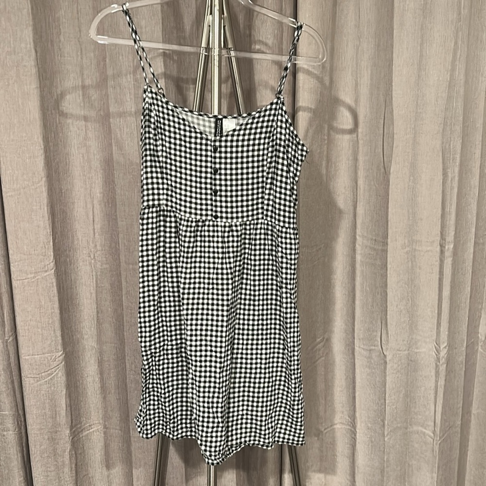 Divided‎ Monochrome Checkered Dress